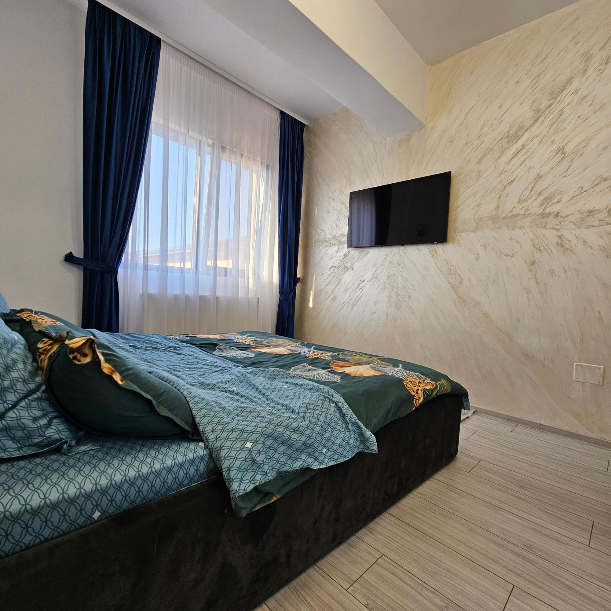 Apartament Dem Radulescu Langa Strand Râmnicu Vâlcea Exterior foto